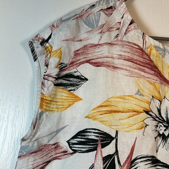 Women's C&C California Floral Leaves Boxy Linen Sleeveless Blouse Size Large EUC - Picture 3 of 9
